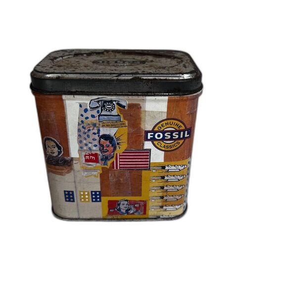 FOSSIL Tin Can Watch Empty Authentic Genuine Fossil 1999 w/ Accessories - Picture 2 of 14